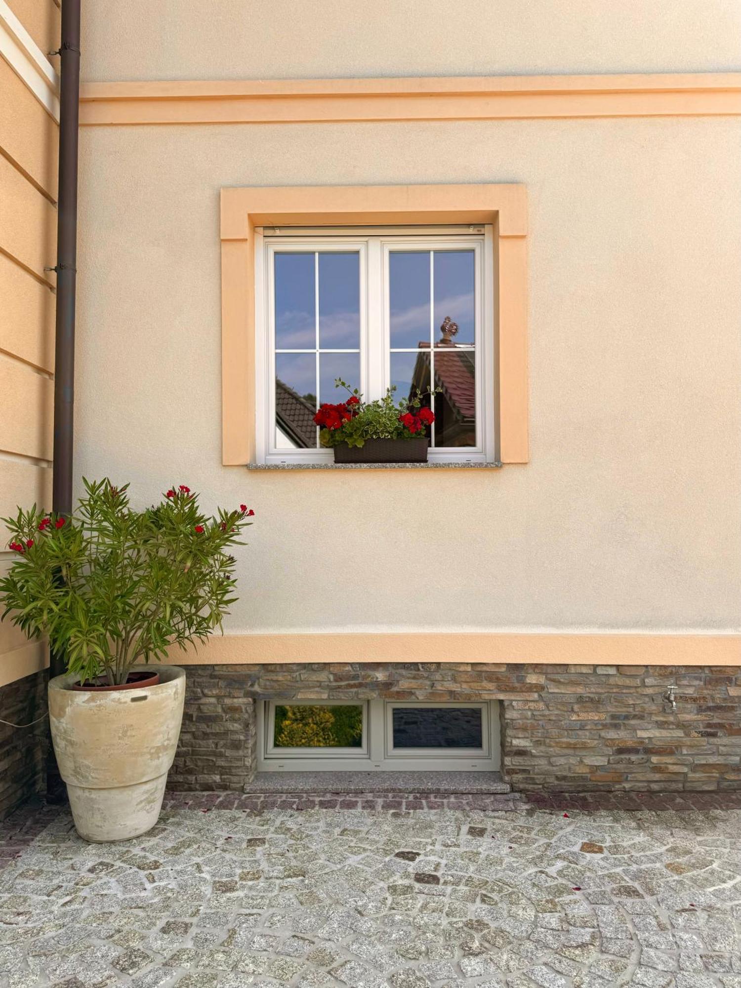 Apartamenty Agroturystyczne Papiernia Niedźwiedź Екстериор снимка